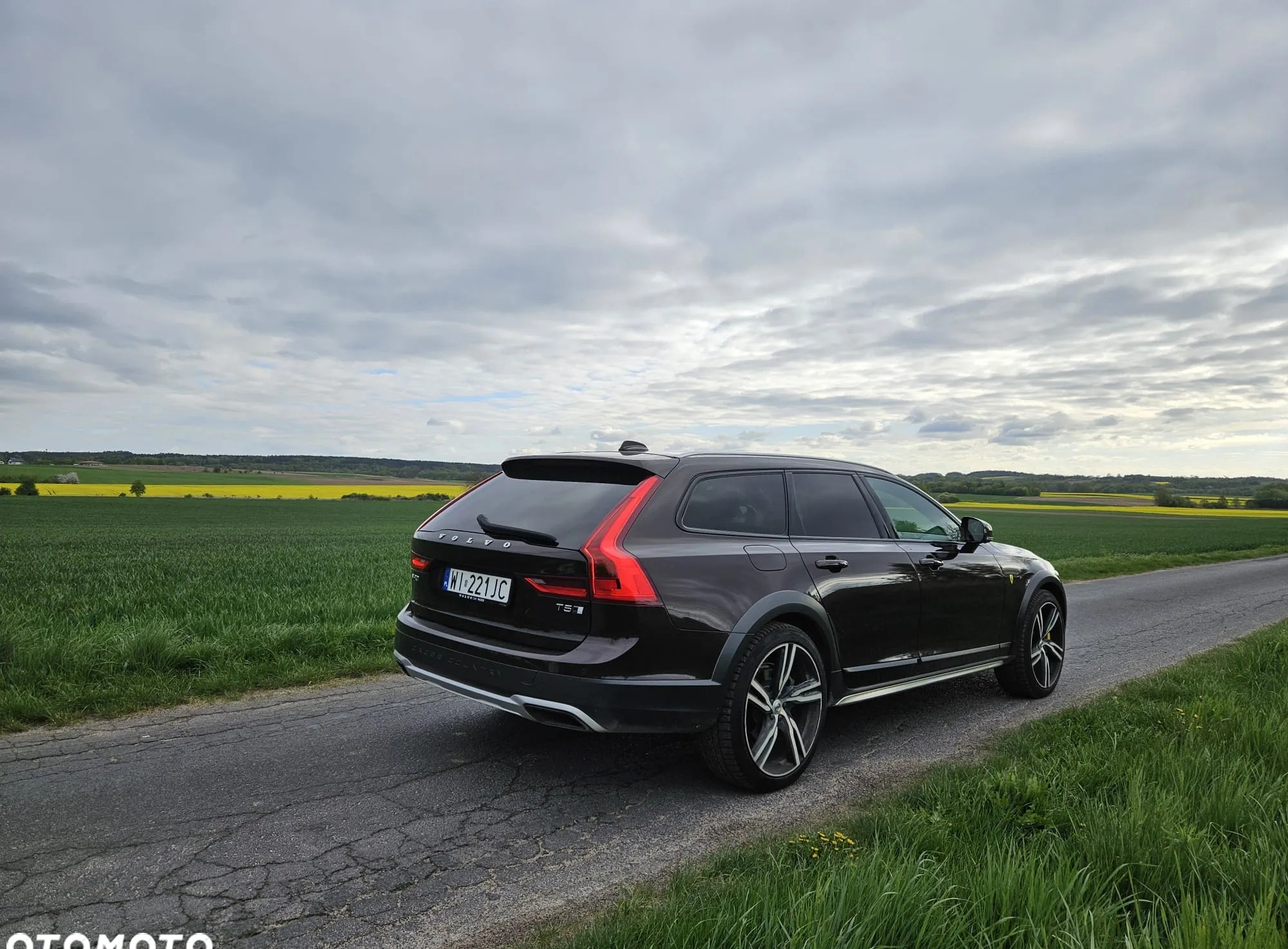 Volvo V90 Cross Country cena 159000 przebieg: 152500, rok produkcji 2019 z Wrocław małe 704